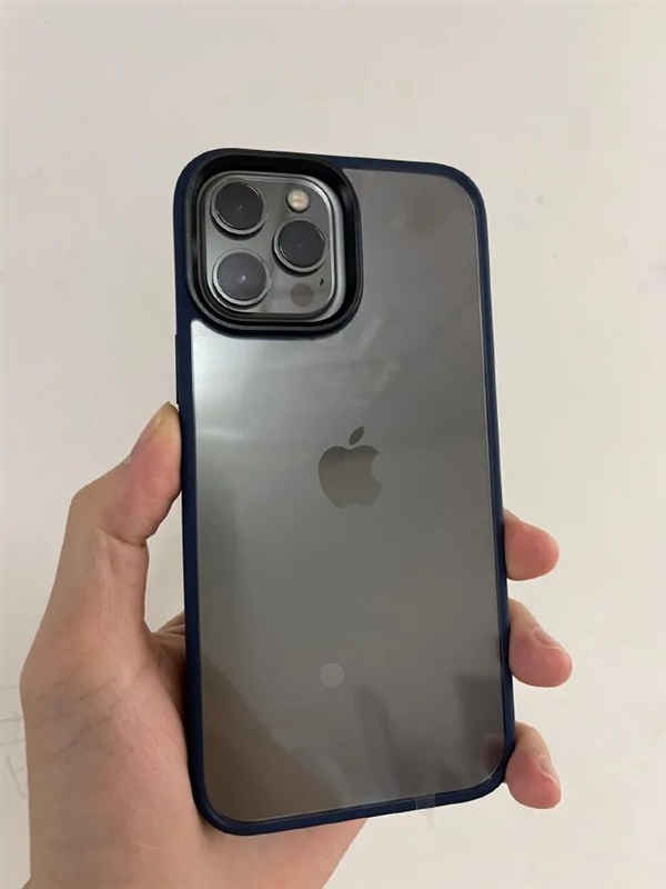 iPhone 13 Pro手机壳曝光 网友：更丑了