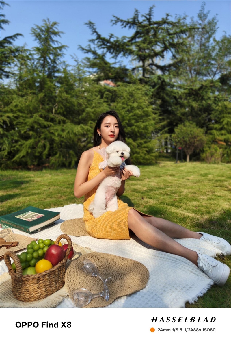 果里果气的直屏旗舰！OPPO Find X8深度评测：抬手就出片的抓拍氛围感神器
