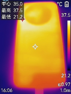 果里果气的直屏旗舰！OPPO Find X8深度评测：抬手就出片的抓拍氛围感神器