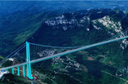 基建狂魔又放大招！世界第一高桥花江峡谷大桥今日通车：2小时路程缩短至2分钟