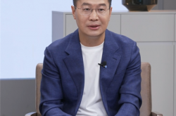 小米17 Pro Max销量最好！卢伟冰称小米17团队年终奖考虑翻倍