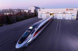 中国高铁跑出453公里时速引韩国网友热议：我们面积小 不需要这么快