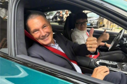 体验小米SU7后 宝格丽CEO盛赞小米成就堪比苹果