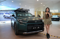 中国市场专属座舱 全新一汽丰田RAV4荣放上市：16.98万起