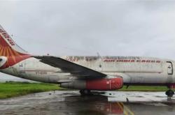 都长青苔了 印度人13年前弄丢一架飞机：被通知找到时一脸懵