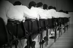 清华大学：严禁学生将AI生成内容直接复制用作学业成果！