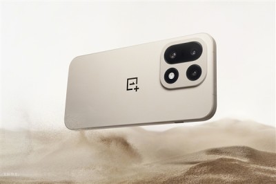 2025年度最美正面！一加15攻克超窄下巴