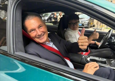 体验小米SU7后 宝格丽CEO盛赞小米成就堪比苹果