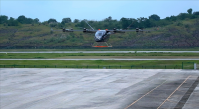 新突破！吨级载人eVTOL首次有人驾驶试飞