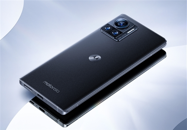 骁龙8+内卷王！moto X30 Pro将主打12GB+512GB超大组合