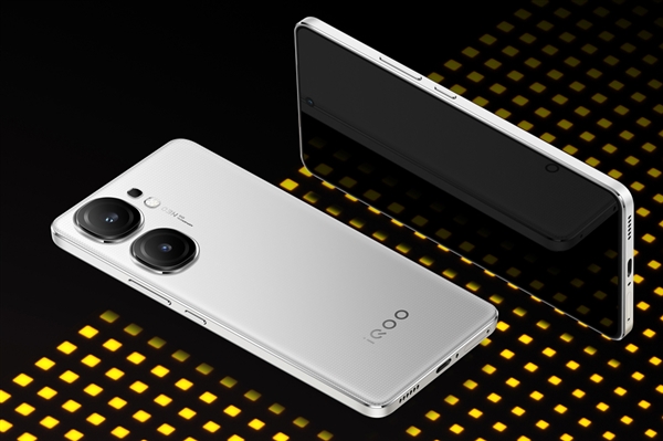 iQOO Neo10系列入网:横跨骁龙8 Gen3/天玑9400双平台