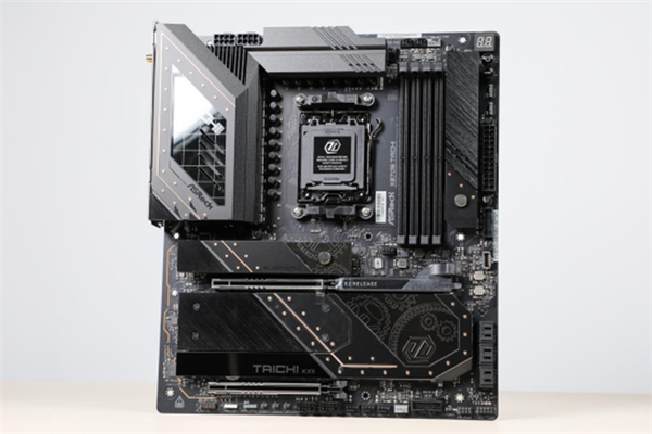 毫无争议的游戏性能王中王!AMD锐龙7 9800X3D处理器上手实测
