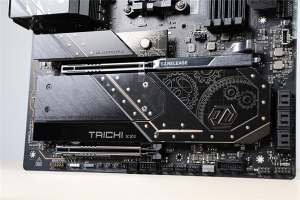 毫无争议的游戏性能王中王!AMD锐龙7 9800X3D处理器上手实测