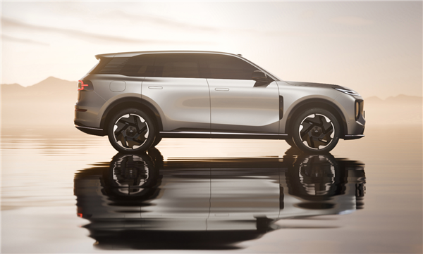 全球顶级大师创作 长安启源C798官图发布：三排座大型SUV
