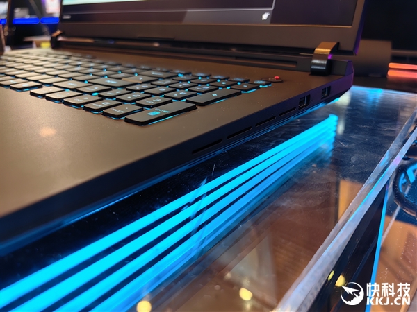 首发锐龙9 9955HX3D神U!ROG游戏本全线升级 还有RTX 5090扩展坞