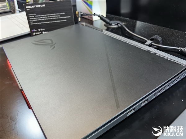首发锐龙9 9955HX3D神U!ROG游戏本全线升级 还有RTX 5090扩展坞