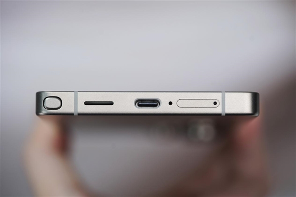 新一代万元机皇!三星Galaxy S25 Ultra图赏