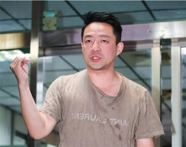 汪小菲微信群讨伐周受资:你凭什么封我号!