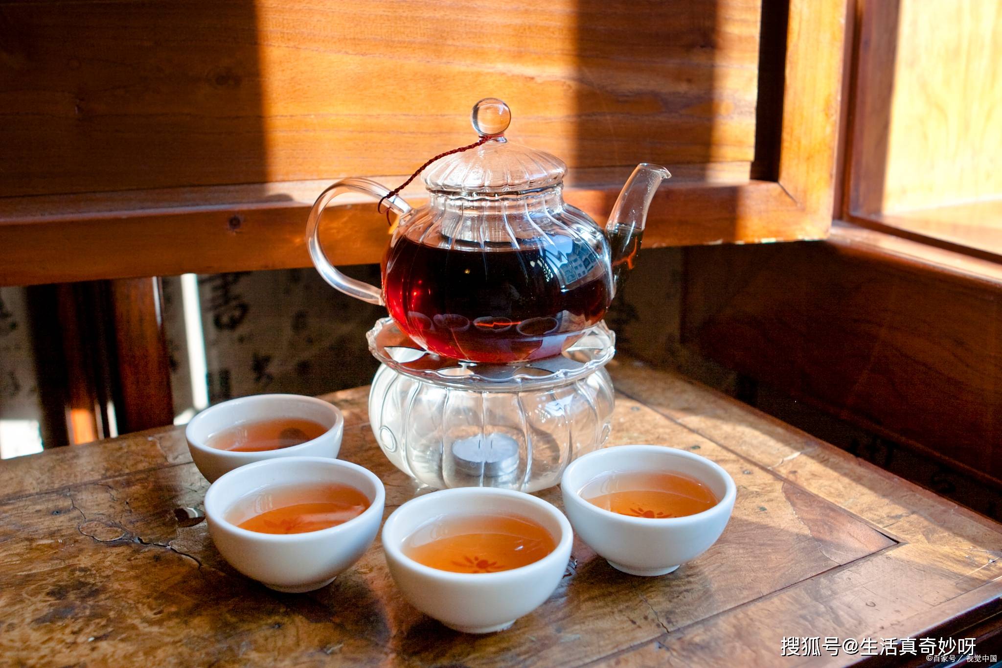 经常喝茶和经常喝白开水哪个更健康？一文讲给你听