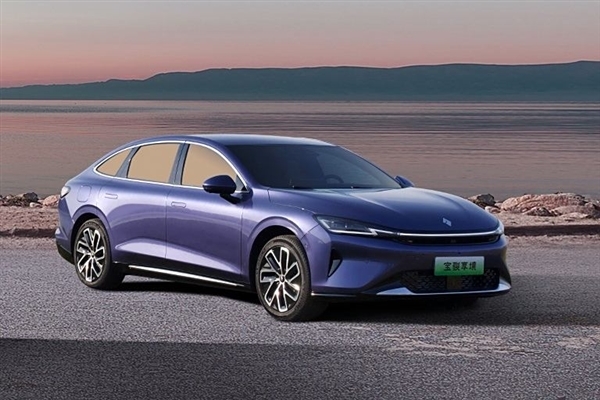 宝骏旗舰轿车“享境”官宣4月7日预售:搭载灵眸智驾3.0+灵语智能座舱