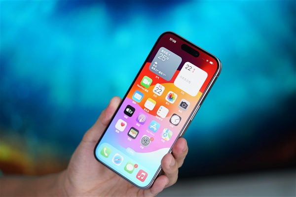 美国关税下 要涨7000元！苹果正在考虑从印度进口更多iPhone