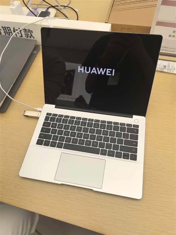 比Win版便宜!华为MateBook 14 Linux版发布:国补4799元起 外观有这些变化