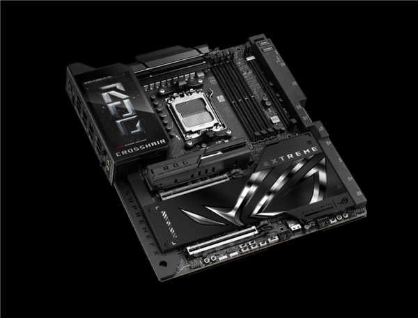 9999元！ROG CROSSHAIR X870E EXTREME发布：锐龙9000最豪华主板