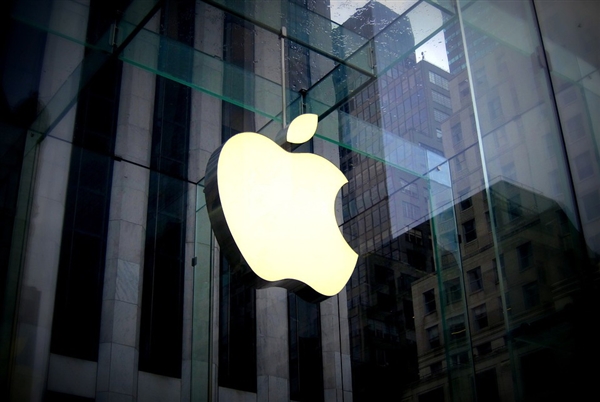 苹果成美国关税最大受害者！离开中国生产成本飙升：iPhone 17将涨价