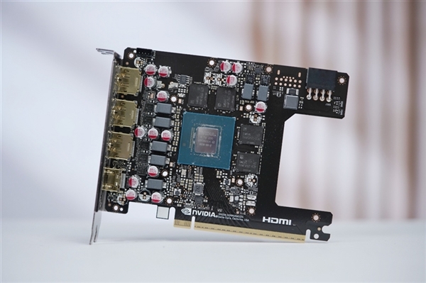 长不足10厘米!技嘉RTX 5060 Ti EAGLE PCB短的令人发指
