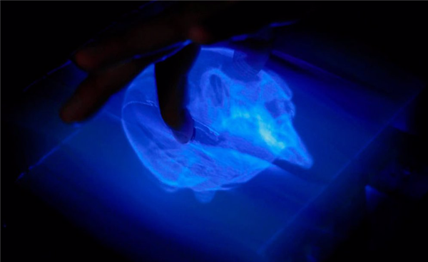 科幻照进现实！史上首个触摸式3D全息图问世