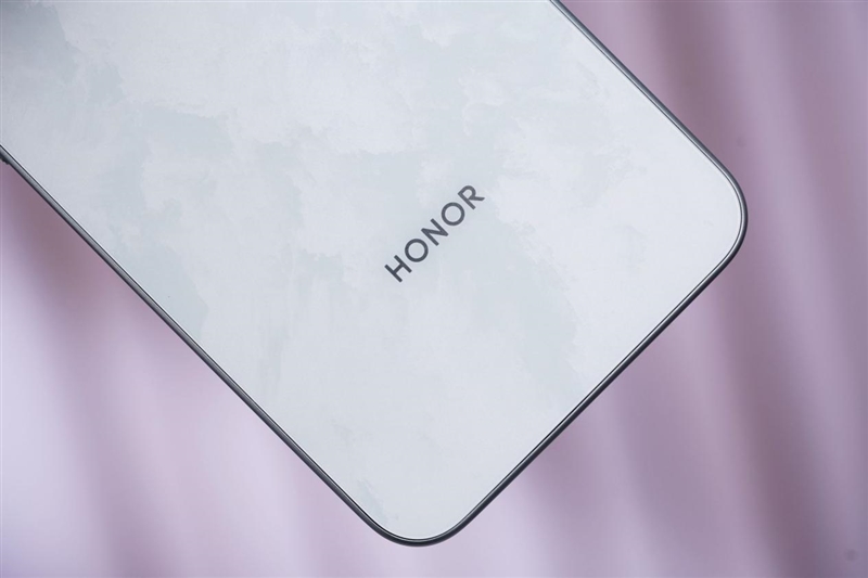 8300毫安电池、IP69K防水！荣耀X70全面评测：新一代耐用神机实至名归