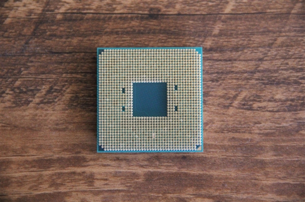 真不留活路！AMD四大新神U来了：中低端全面围剿Intel