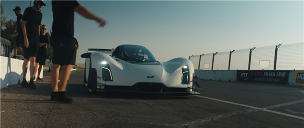 打破五项纪录！3D打印超跑Czinger 21C横跨加州1000英里