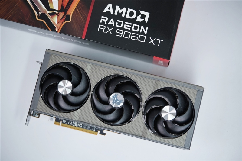 游戏性能提升显著 价格优势高达15%！RX 9060 XT 16GB vs RTX 5060 Ti对比评测