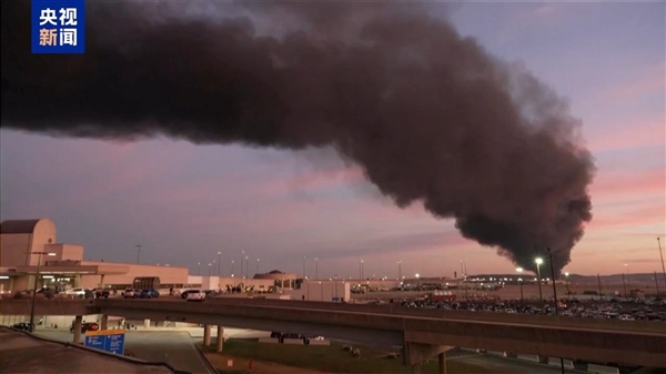 起飞时引擎脱落 坠毁爆炸！美国UPS坠机已致11死