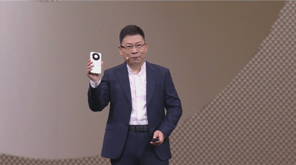 降价还堆料 今天的华为让我陌生