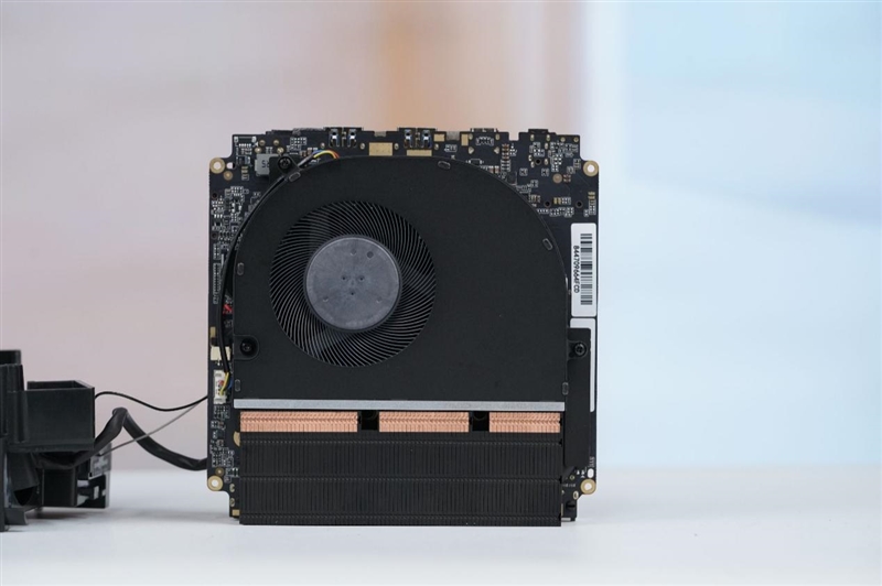 可能是散热最好的mini主机!奥睿科OminiPro迷你机评测:半小时烤机稳定54W 温度仅80度