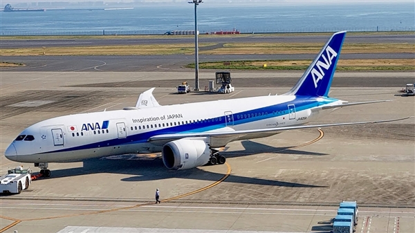 日本一波音787客机空中发动机故障 在太平洋上空折返日本