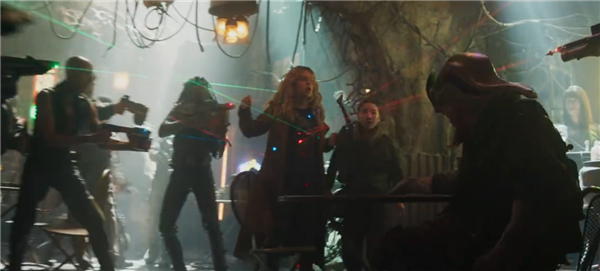 DC电影《超级少女》公布先导预告片：米莉回归主演 2026年上映