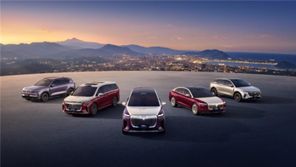 车没坏电池先废了！车主：换块电池6万起 比卖车还贵