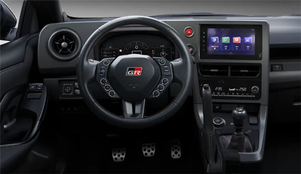 最强三缸“买菜车” 新款丰田GR YARIS在中国上市：40.28万起