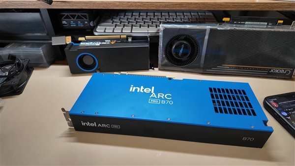 真身第一次出现!流产的Intel高端游戏卡 就它