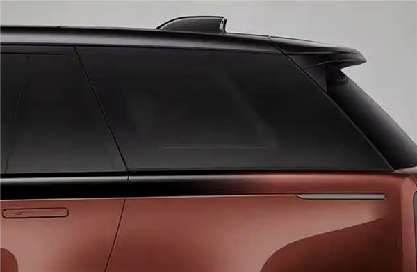 全国仅一台!路虎揽胜SV 4.4 V8四座长轴重奏系列“翡萃版”上市