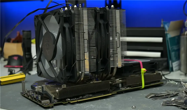 硬核博主用双塔CPU散热器改装GTX 1080 Ti:温度最高降低32℃