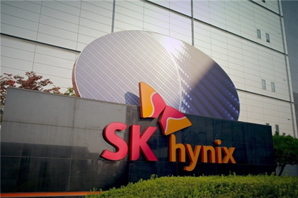 SK海力士将采用英特尔EMIB封装技术:打造下一代HBM