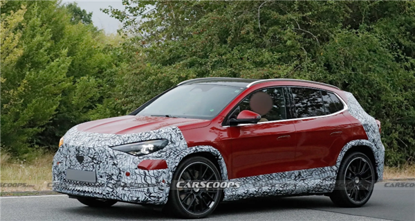奔驰最亲民纯电SUV!全新AMG GLA路试谍照曝光:680马力对标宝马iX3 M