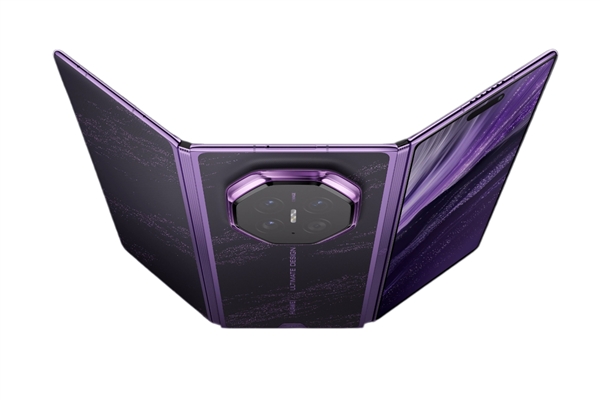 三折叠的终极形态！华为Mate XT 2更懂人体工学：比三星更顺手