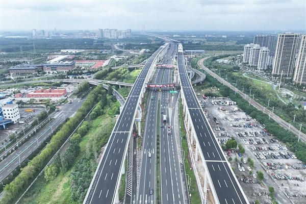交通运输部明确！我国高速公路收费标准今后将明显降低