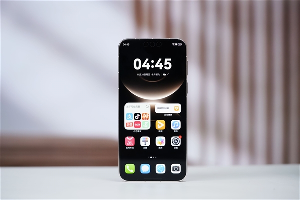 首批搭载麒麟9050 Pro！华为Mate 90系列五款版本曝光：高配预计涨价1000元
