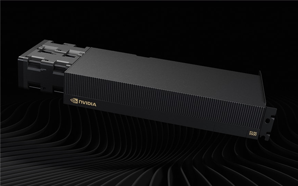 84GB GDDR7!英伟达RTX PRO 5500 Blackwell专业显卡登场
